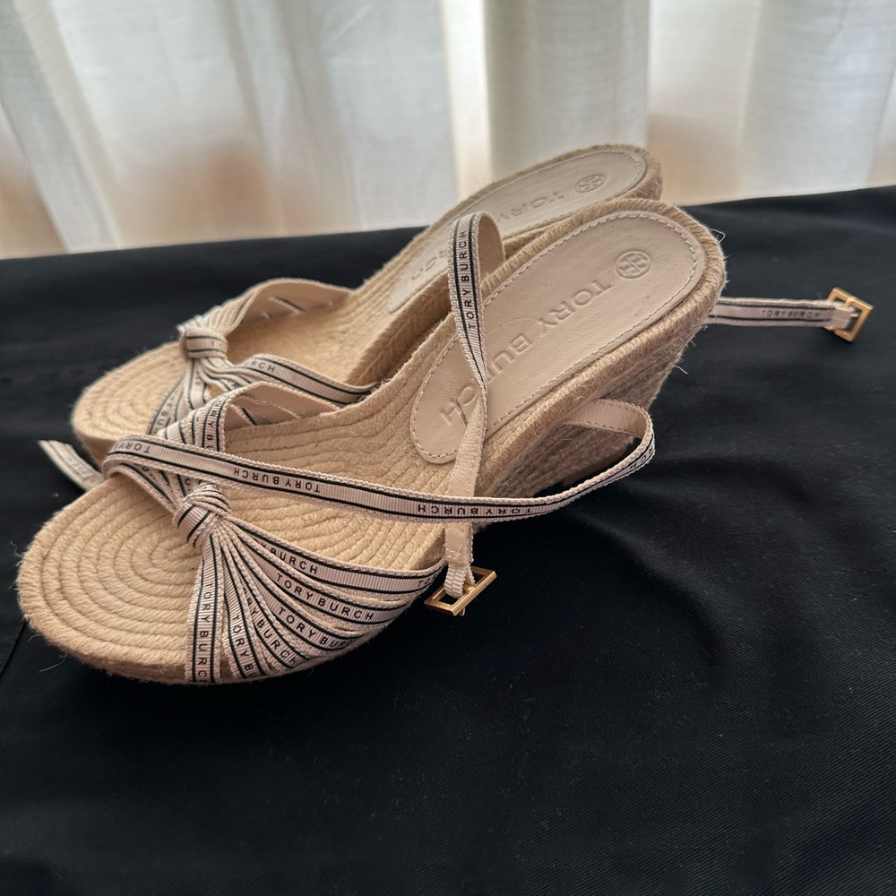 #Tory Burch ❤️ - Picture 4 of 4